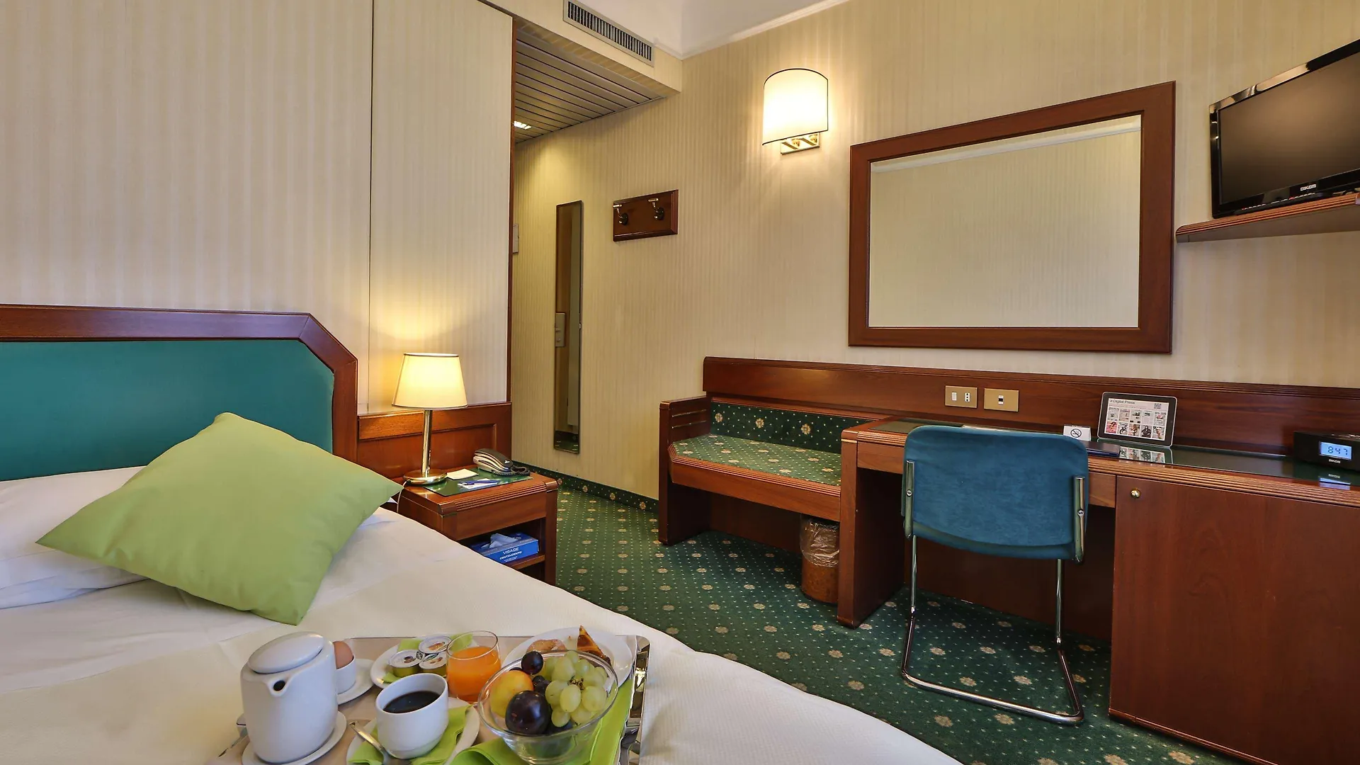 ***  Hotel Astoria Sure Hotel Collection By Best Western Milan Italy
